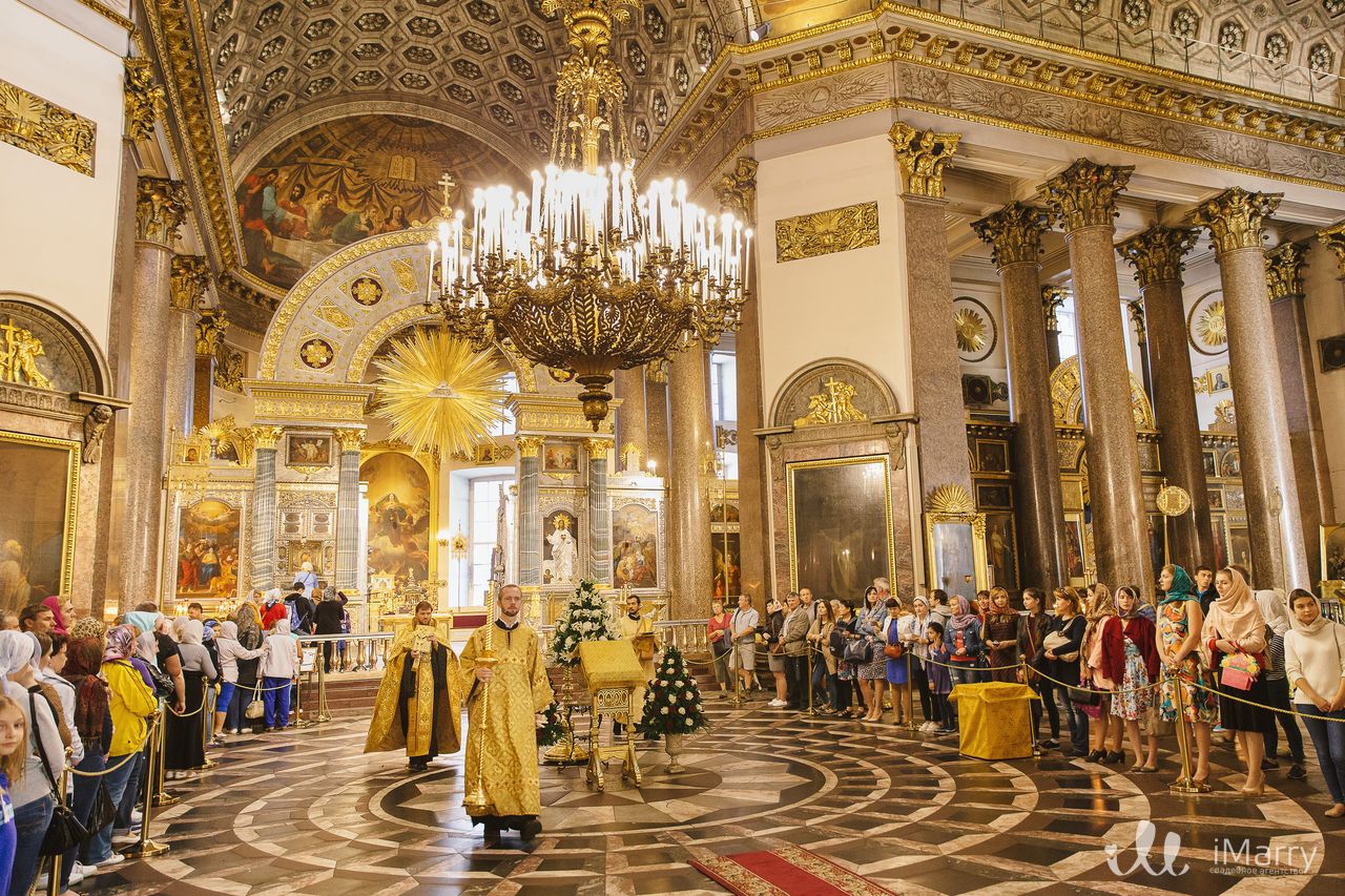 Казанский собор в Санкт-Петербурге внутри венчание
