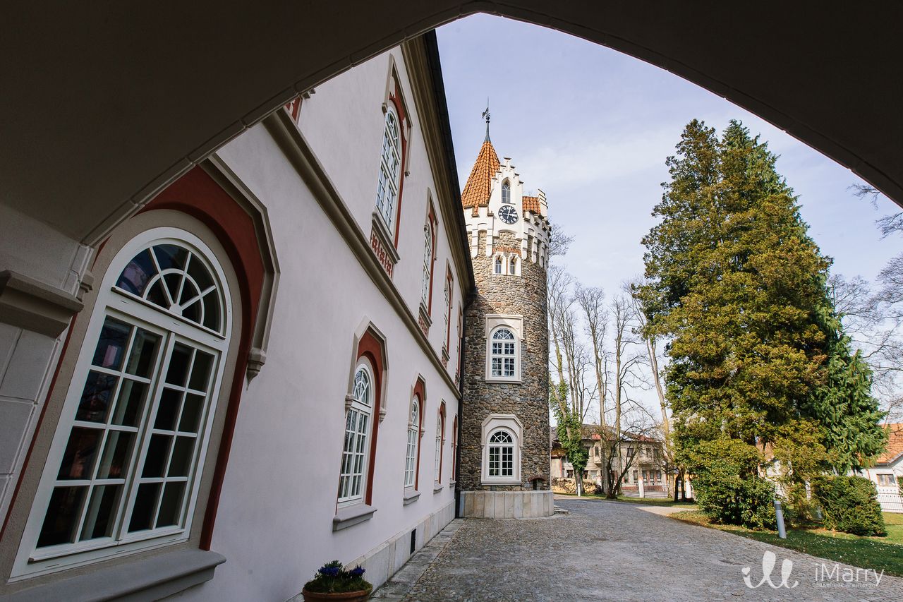 Праздник в замке Чехии