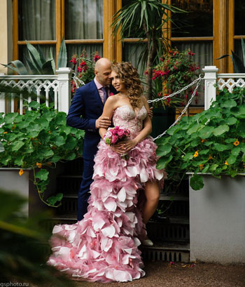 Яркая свадьба: 7 восхитительных альтернатив белому платью