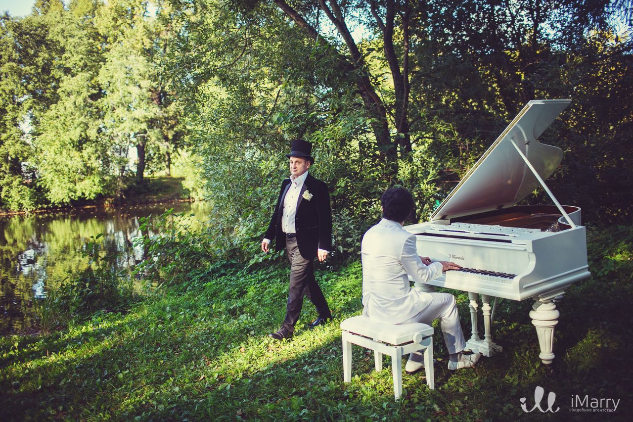 Свадьба в лесу Лебединое озеро